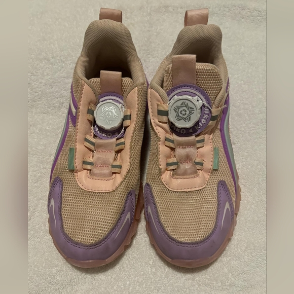 Fashion Kids Girls Lightweight Sneaker Shoes, Size: 3.5 (Big Kid 34) - Picture 1 of 5